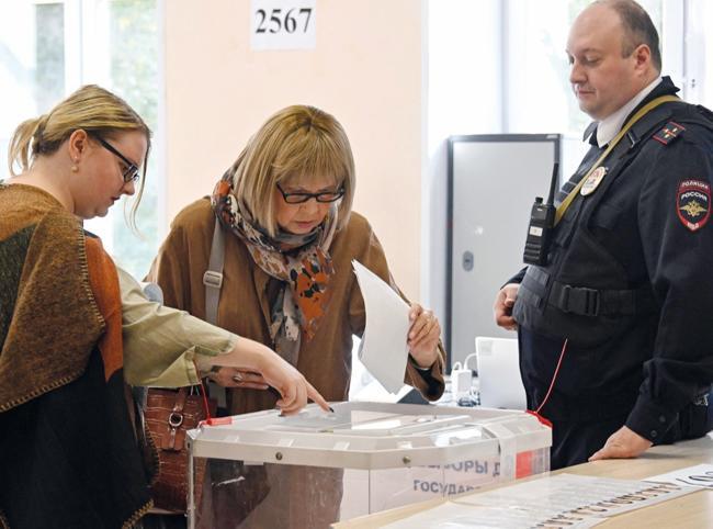 Mass drone barrage on Moscow kills two on election day