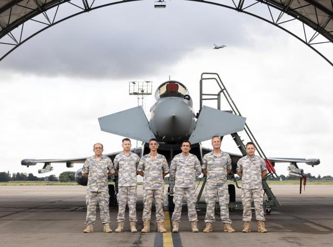 Turkish team inspects Eurofighter facility at UK base