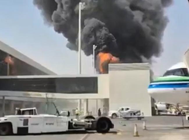 Houthis threaten Saudi airports after deadly Riyadh attack