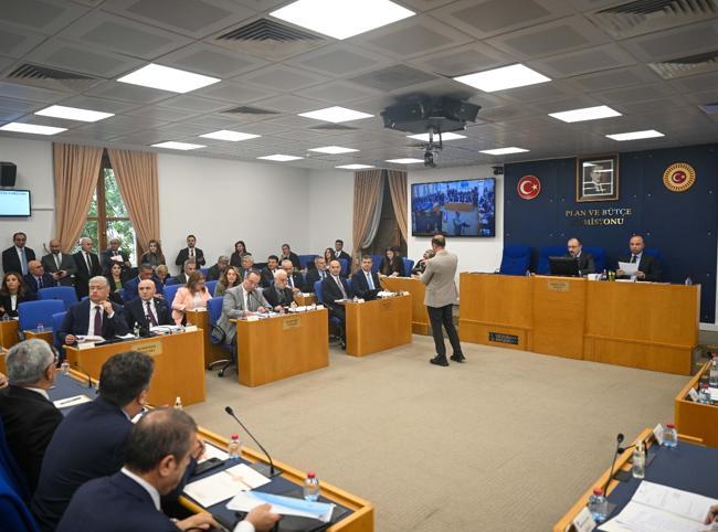 Fund repayment bill clears parliamentary committee