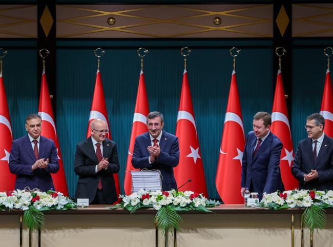 Türkiye targets 4.2 percent growth in 2027 as government unveils budget proposal