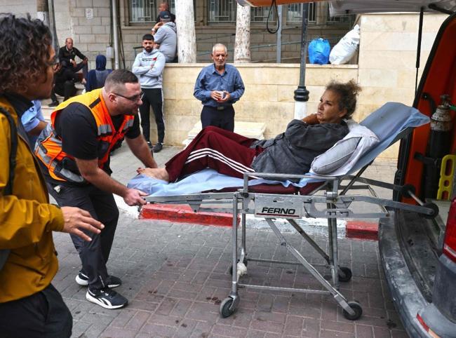Israeli settlers attack European diplomats, US journalist