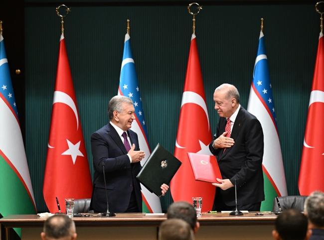 Türkiye, Uzbekistan sign trade and social security deals