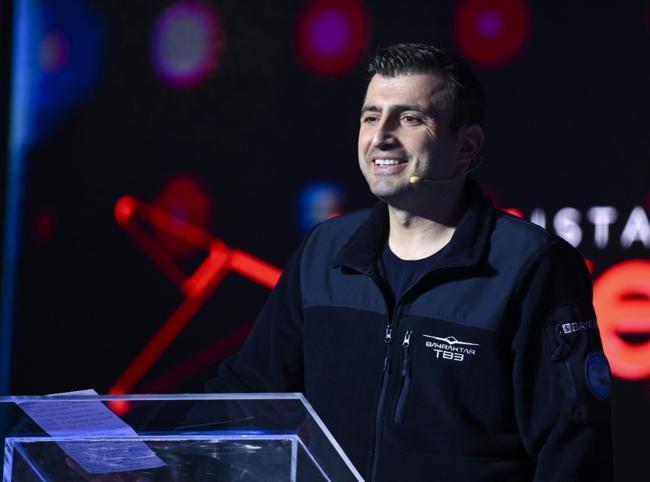 Bayraktar urges young scientists to look ahead