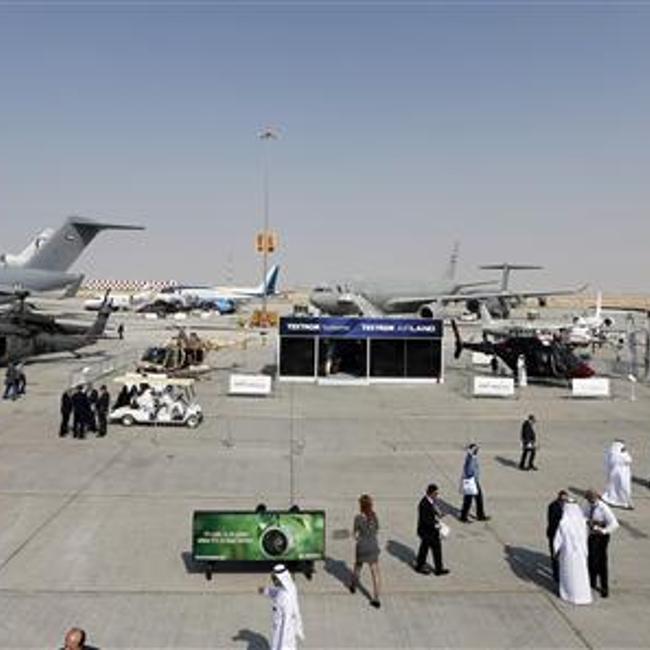 Aviation industry giants gather at Dubai Airshow 2013