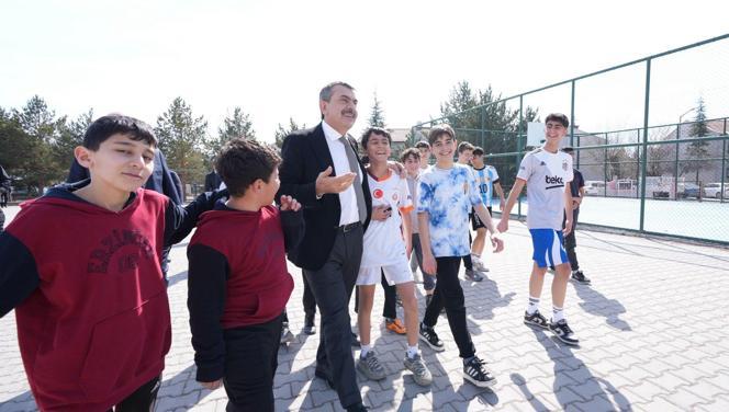 Bakan'dan sürpriz ziyaret