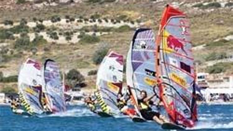 Windsurf’de Erdil 3. Çağla Kubat 11. sırada