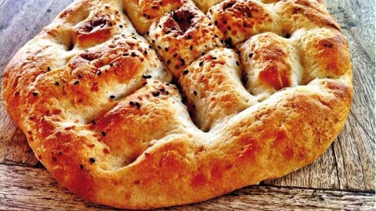 Ramazan pidesi İstanbulda 1 lira 80 kuruşa satılacak