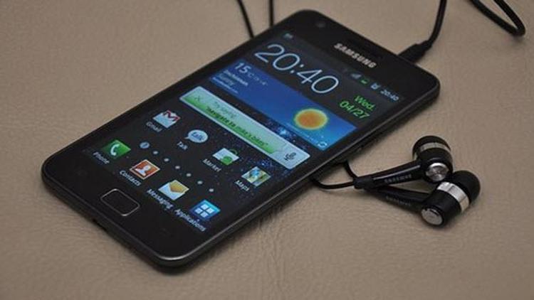 Galaxy S2 cepte patladı