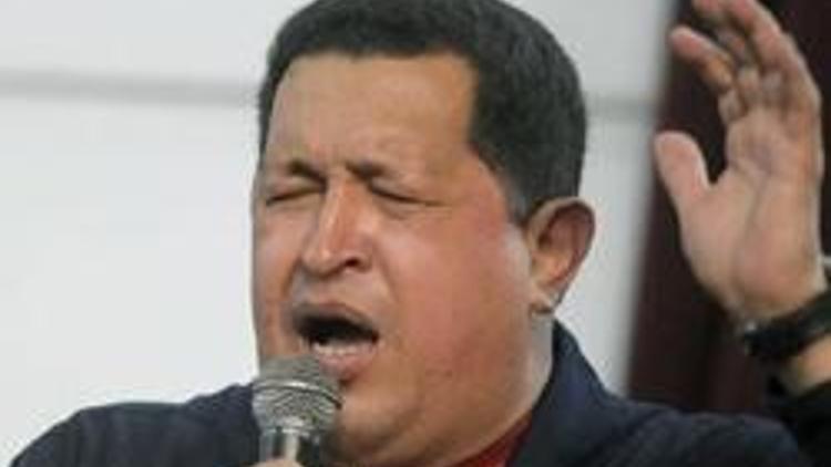 Chavez yine sahnede