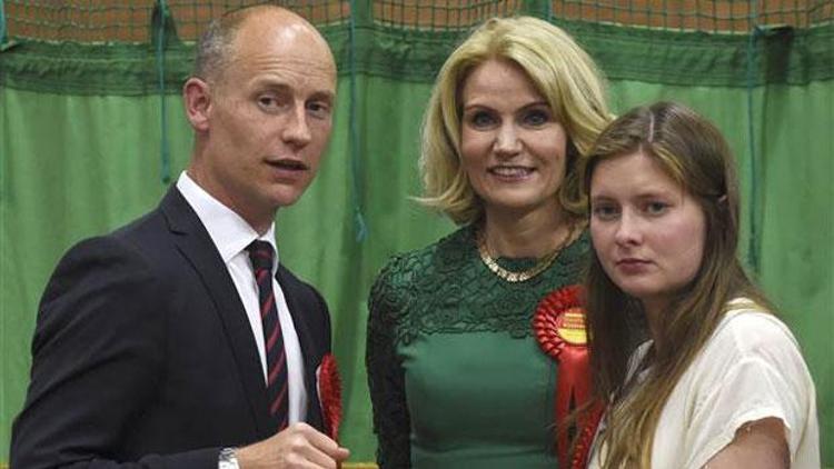 Danimarka Başbakanı Schmidtin eşi Kinnock İngilterede Parlamentoya giriyor