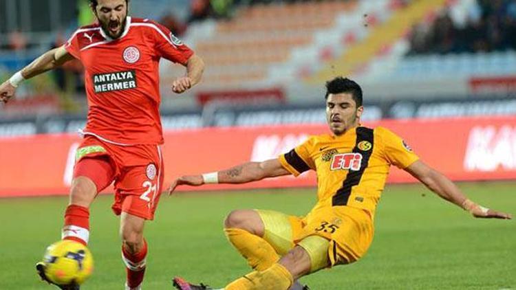 MP Antalyaspor 0 - 0 Eskişehirspor