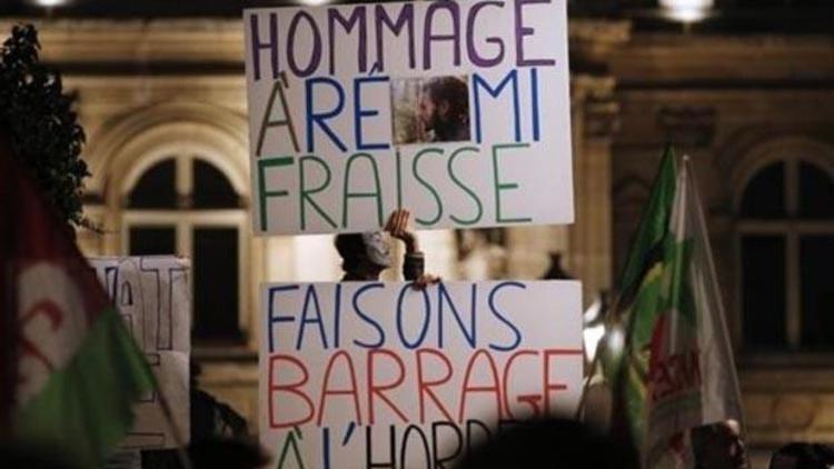 Pariste 33 kişi gözaltına alındı
