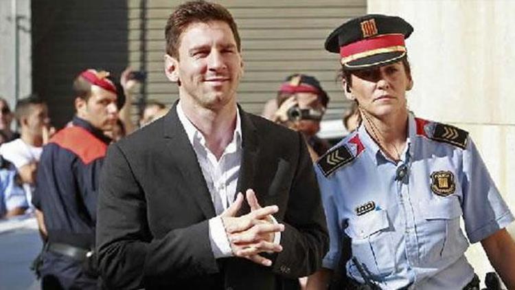 Lionel Messi kara para aklıyor iddiası