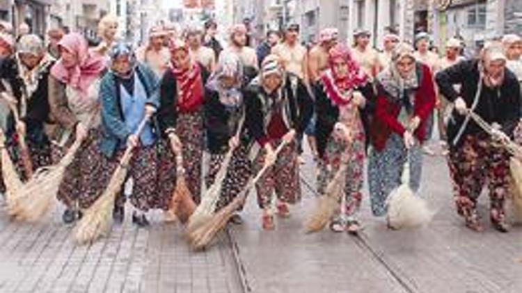 İsyan eden İstiklal’e koşuyor