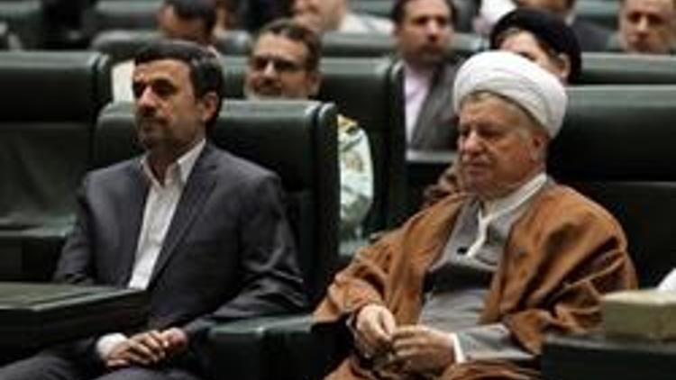 İranda 9. Dönem Meclisi göreve başladı