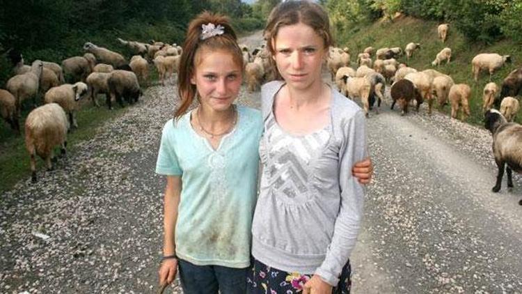 Çoban kardeşler okulun açılmasını bekliyor