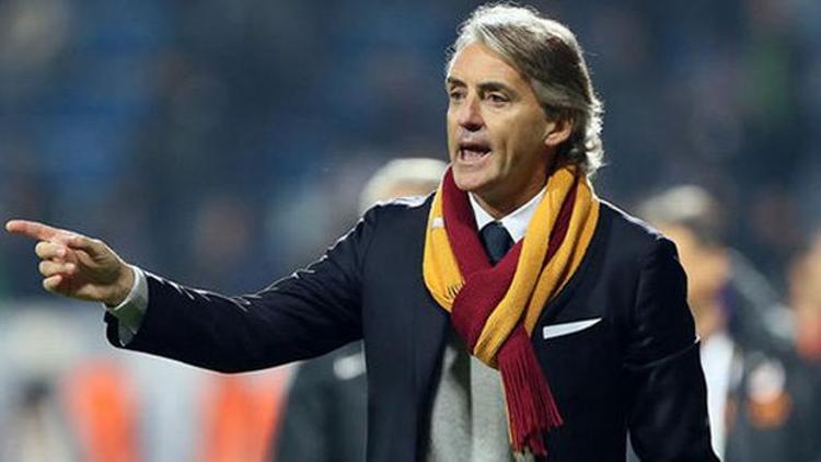 Mancini: Futbol basit bir oyun