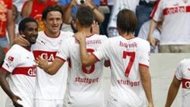 Stuttgart fırtına gibi başladı: 3-0