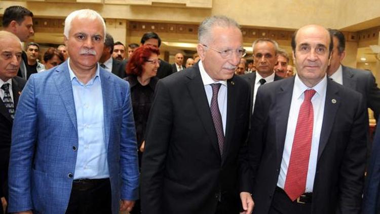 Ekmeleddin İhsanoğlunu Trabzonda 5 partinin temsilcileri karşıladı