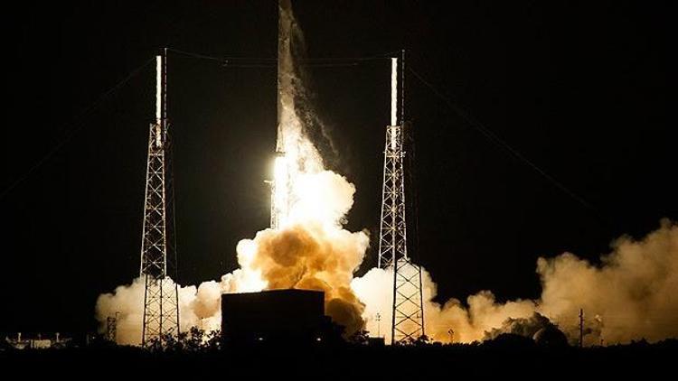 SpaceX uzaya gözlem uydusu gönderdi