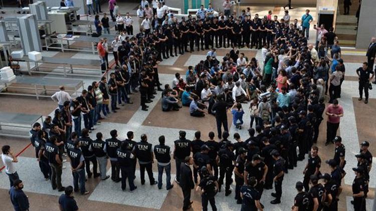 Hakim kızdı: Sorgu kilitlendi dosya üzerinden karar vereceğim