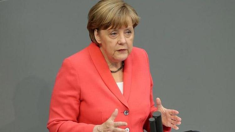 Merkel: Yunanistan ile ilgili zaman daralıyor