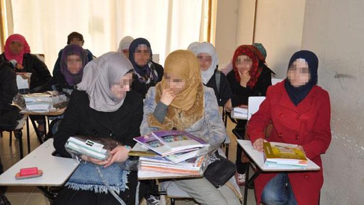 6 bin Suriyeli öğrenci okullarda