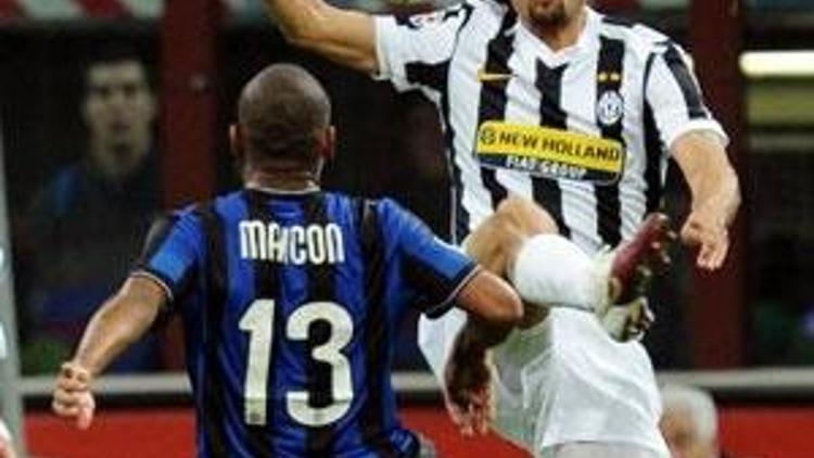 Maicon Juveyi yıktı