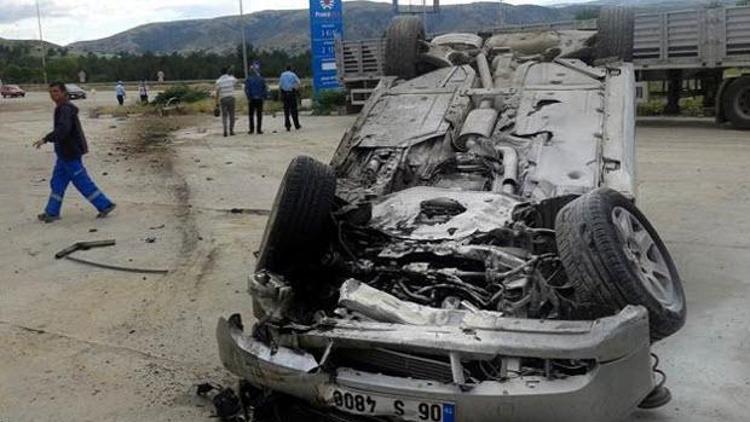 CHPli adayın içinde bulunduğu otomobil takla attı