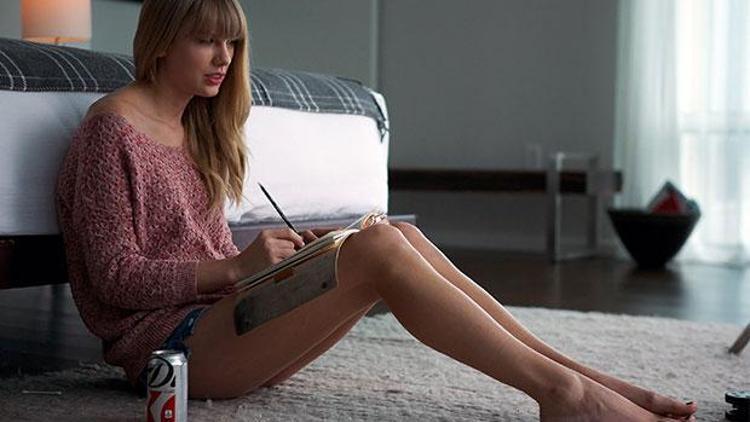 Taylor Swiftin bacakları 40 milyon dolara sigortalandı