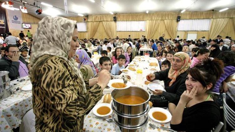 Kişi başı iftarın en ucuzu 5 TL, en pahalısı 230 TL