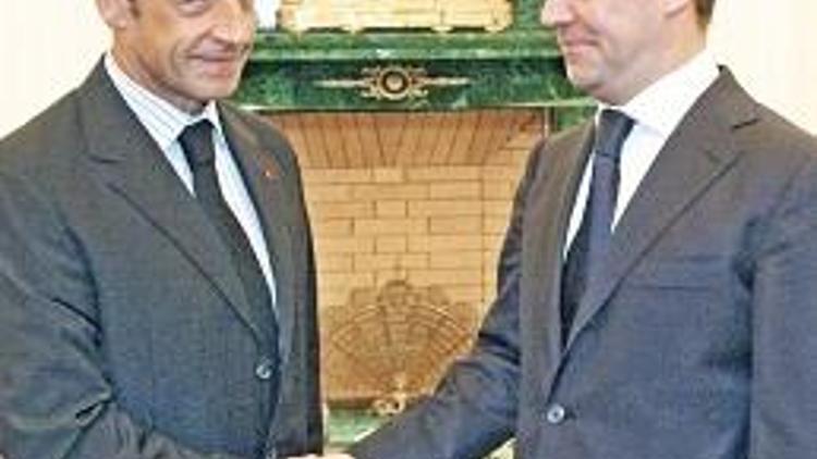 Sarkozy’nin ‘Rus ruleti’