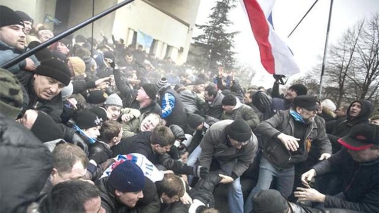 Kırım’da Berkut kazan kaldırdı