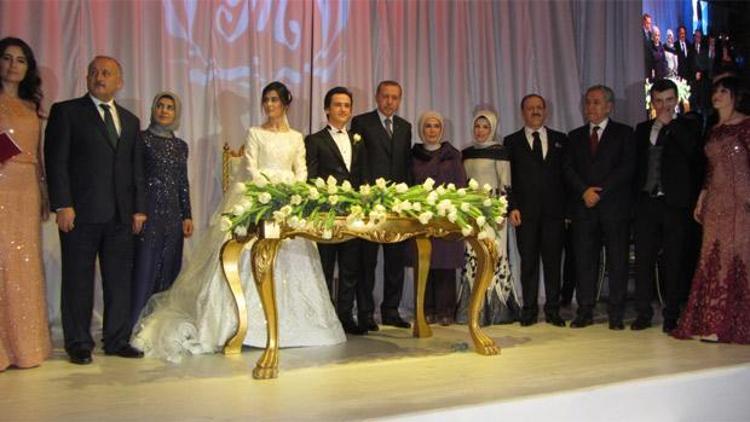 Başbakan Erdoğan, Kalyoncu’nun düğününe katıldı