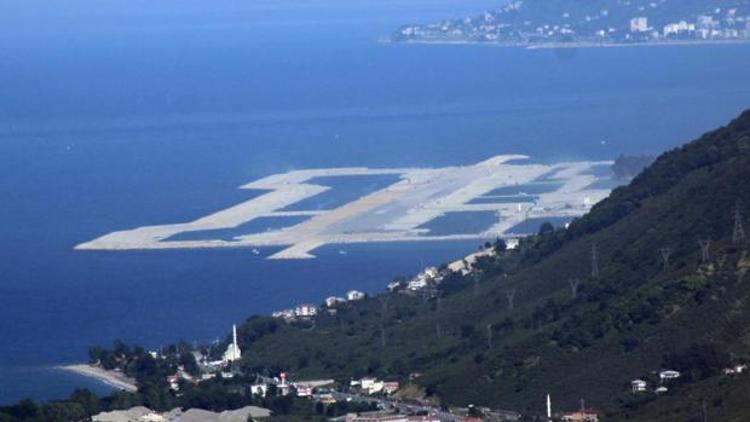 Ordu-Giresun Havalimanı asfalt döküm çalışmaları başladı