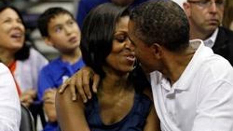 Obamadan unutulmaz öpücük