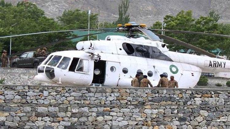 Pakistanda helikopter düştü: Altı ölü