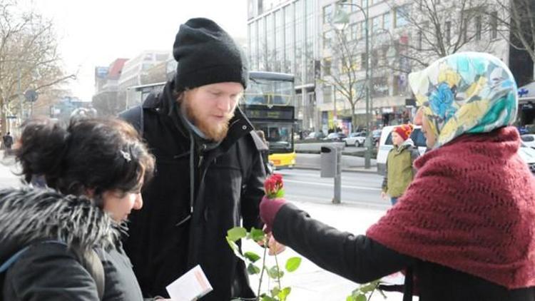 Avrupa’da ‘Buyurun, Ben Müslümanım’ etkİnlİğİ yapıldı