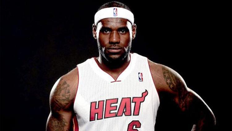 LeBron James limitleri zorluyor