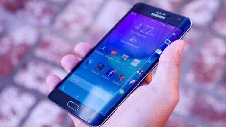 Galaxy S6 ve Galaxy S6 edge satışa çıkmadan tükendi