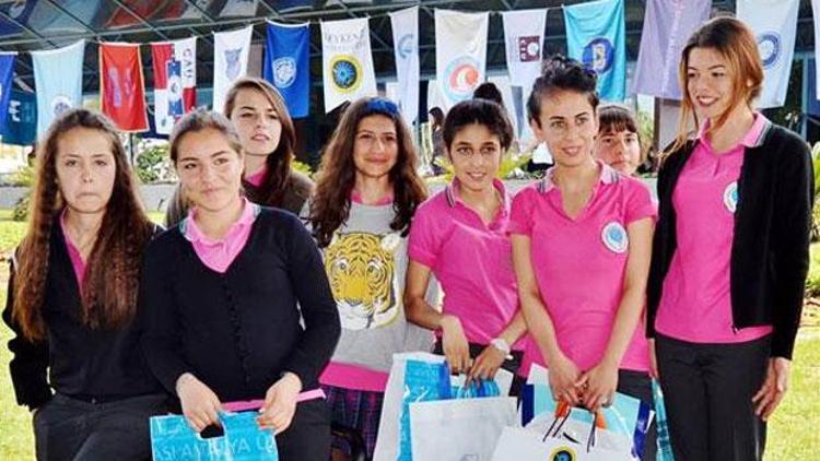 Antalya’da adaylar için üniversite tanıtım günleri