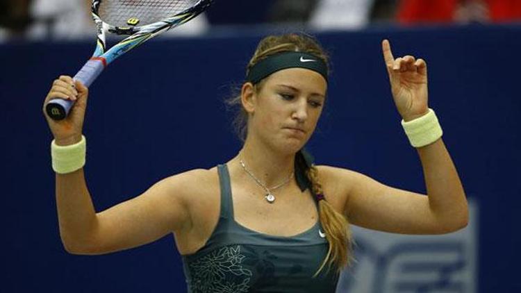 Azarenka 3. tura adını yazdırdı