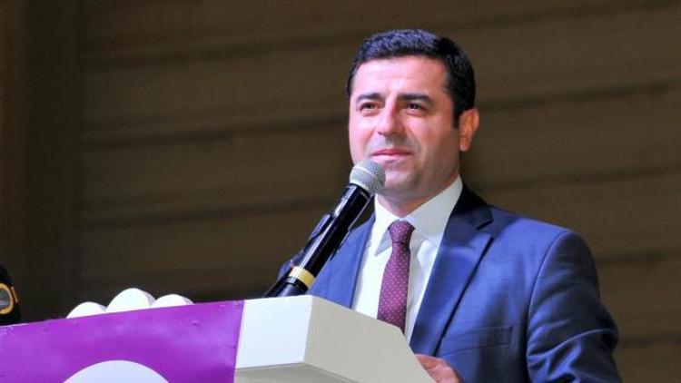 Demirtaş’tan Davutoğlu’na yanıt: ’Taksim işçinin, bizim Kabe’mizdir’ demedim