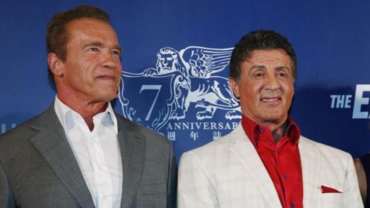 Schwarzenegger ve Stalloneden İsraile destek