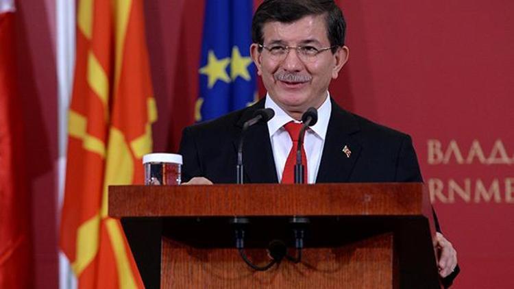 Başbakan Davutoğlu: Hiçbir şekilde Komisyonun çalışmasına müdahil olmadık
