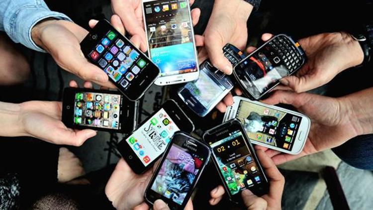 Türkiyede ilk beş ayda 4,7 milyon akıllı telefon satıldı