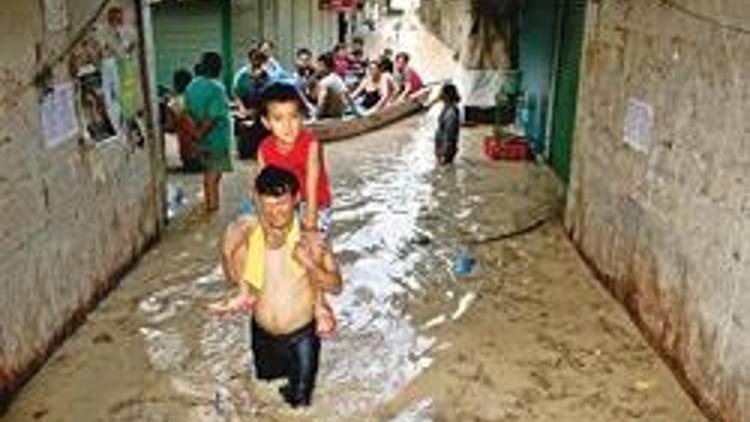 Hindistan’da muson felaketi 1000 ölü
