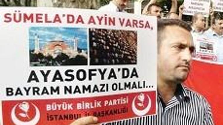 Ayasofya da ibadete açılsın