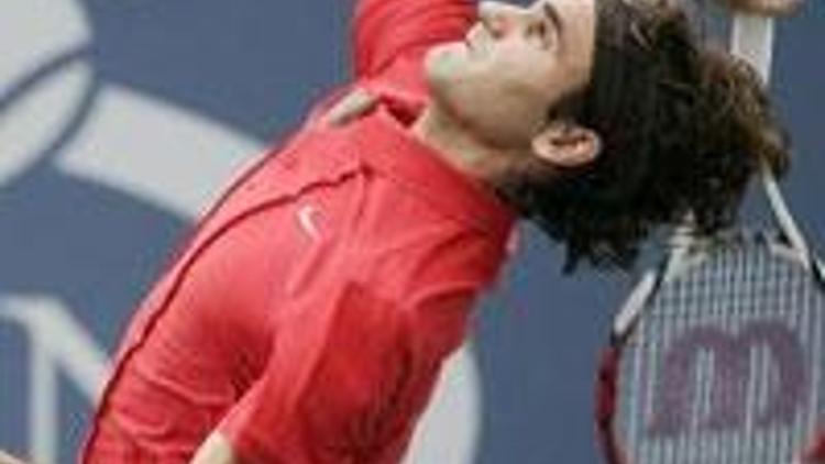 Federer finale yükseldi